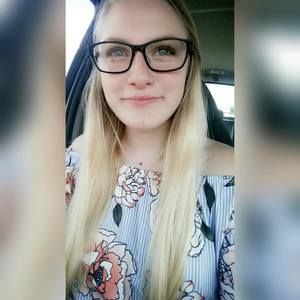 Meet your Posher, Rebecca